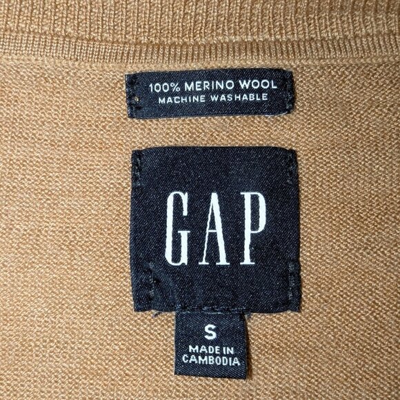 GAP | 100% Merino Wool Lightweight Crewneck Sweater in Camel Tan | Size	Small - Picture 3 of 12